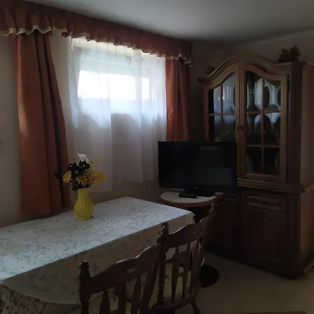 Ildiko Appertements *