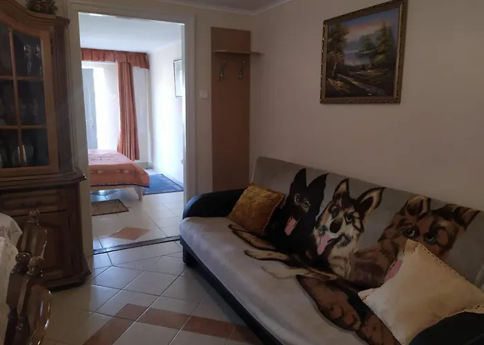 Ildiko Appertements Apartment *